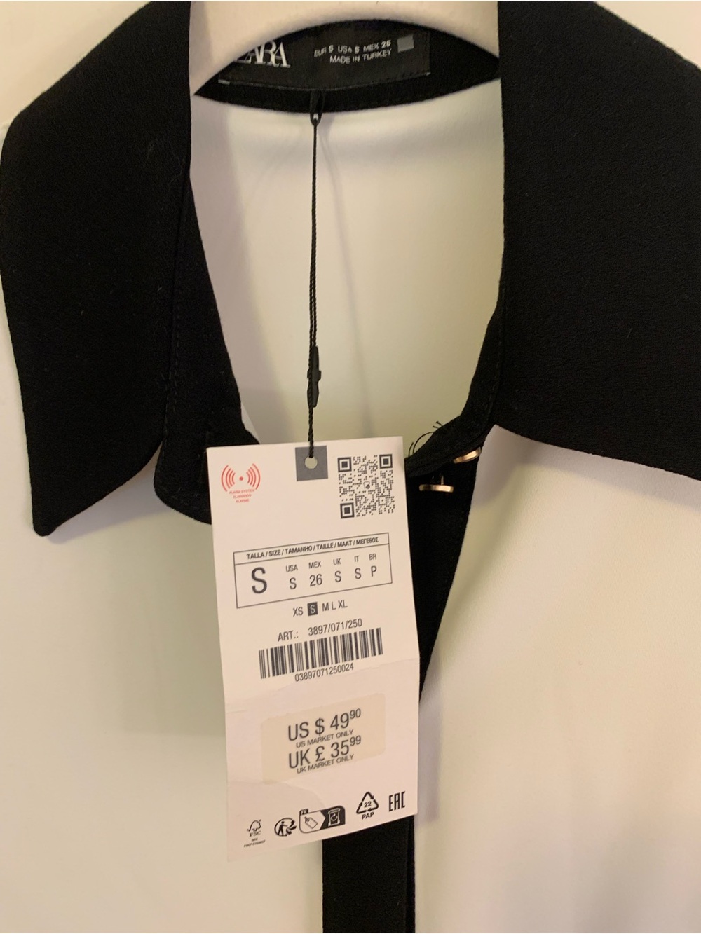 Zara White Sleeveless Shift Dress with Black Collar & Center Placket - Picture 4 of 4
